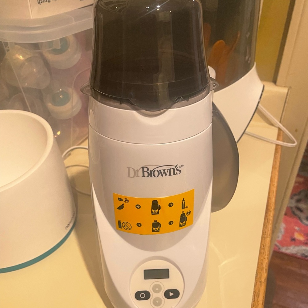 LIKE NEW Dr Brown’s bottle warmer ‼️‼️